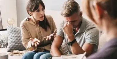 Icon of a head filled with pills. Addiction recovery involves acknowledging the problem, seeking support, and adopting a healthy lifestyle.