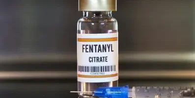 A bottle of fentanyl citrate with syringe.