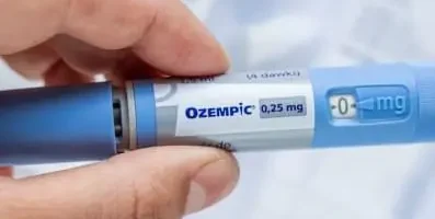 Graphic explains the primary use of Ozempic, as well as continuing research in the fields of weight loss and addiction recovery.